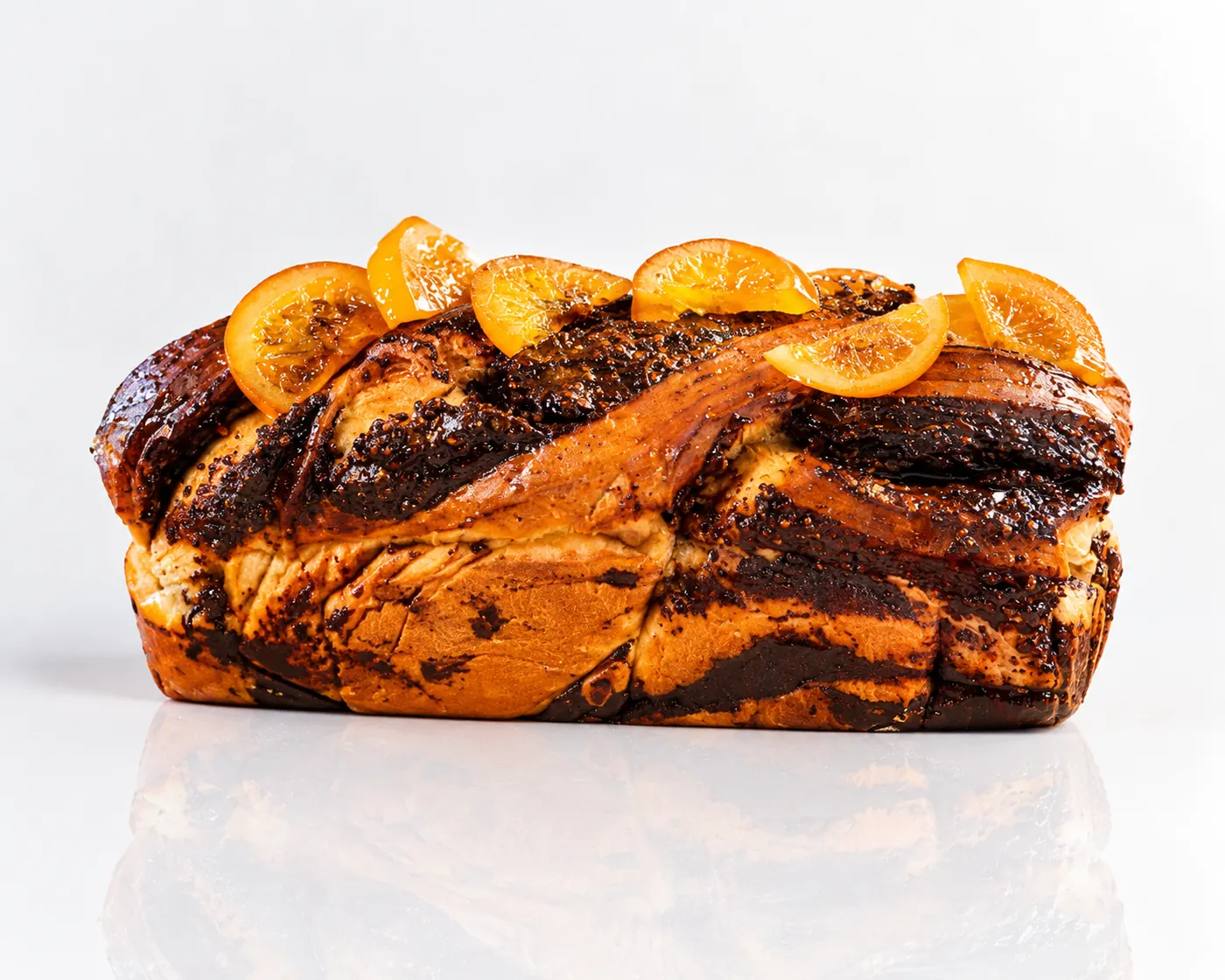Babka împletită cu ciocolată și portocale confiate