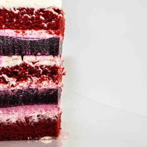 Tort Red Velvet cu inserție
