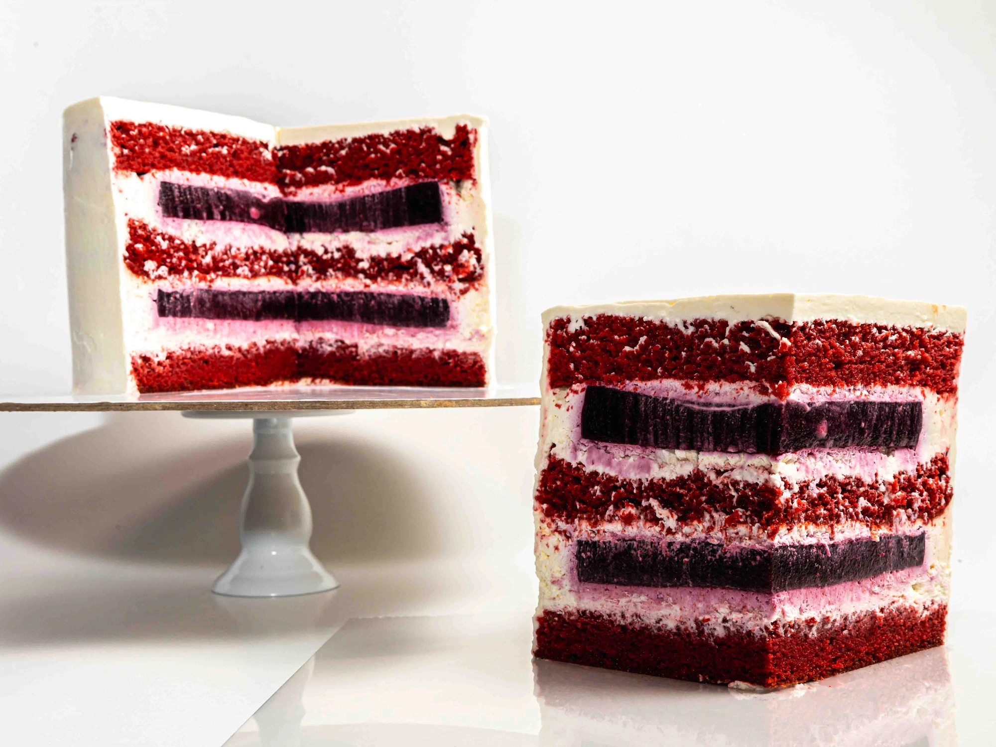 Tort Red Velvet cu inserție Tort Red Velvet cu inserție