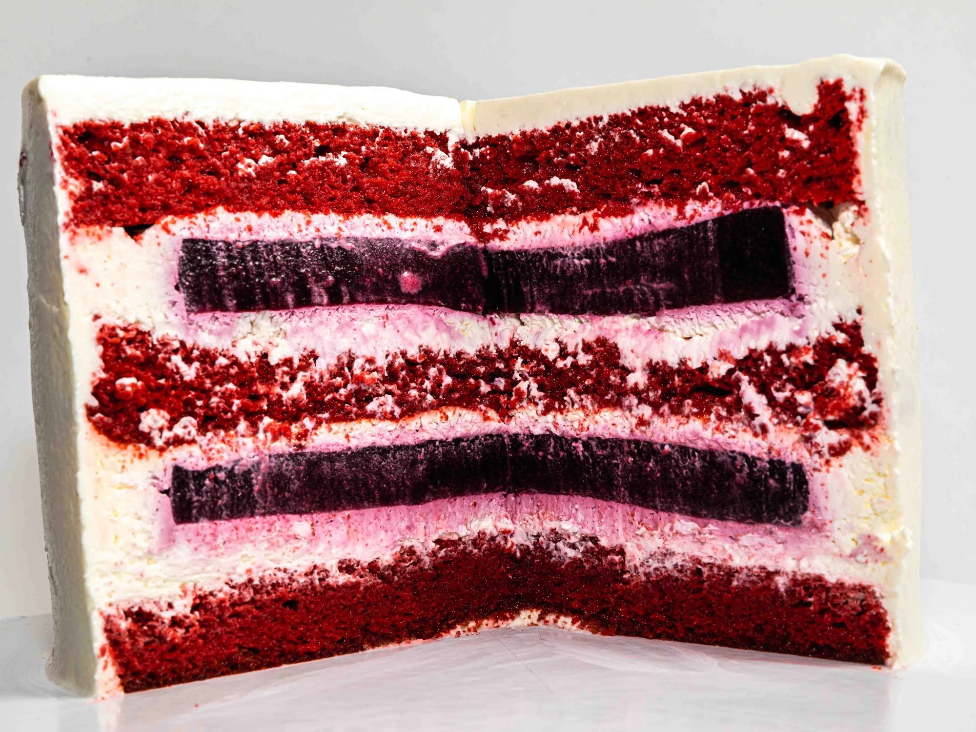 Tort Red Velvet cu inserție Tort Red Velvet cu inserție
